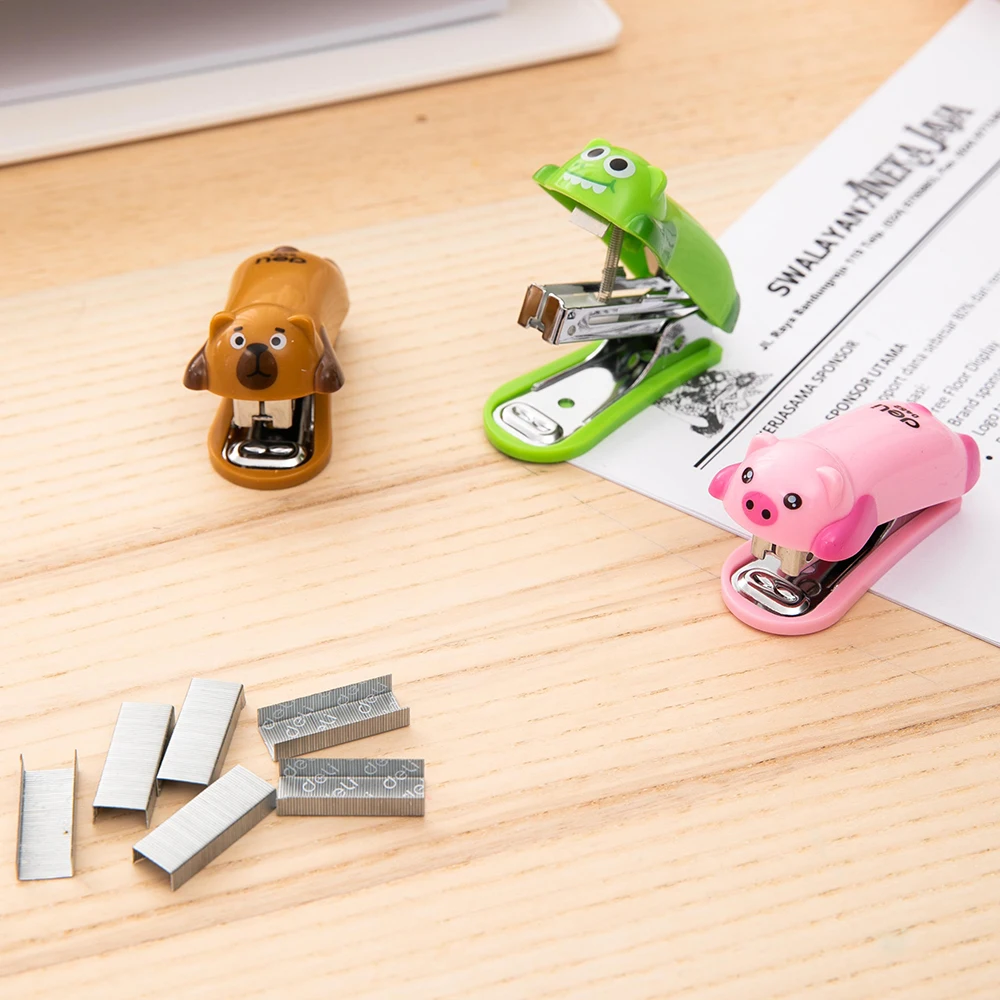 US $2 97 OFF Toko Roti Stapler Mini Hewan Gambar Kartun Deli 0452 1 Set Dengan Staples Lucu Stapler Alat Tulis Kantor Pasokan Aksesoris