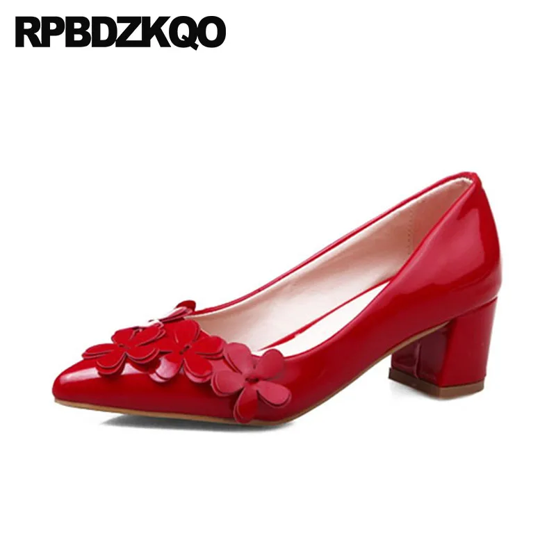 

Ladies 2018 Size 4 34 Pointed Toe Elegant Designer Medium Heels Thick Flower Red Patent Leather Party Shoes Fashion Korean Cheap