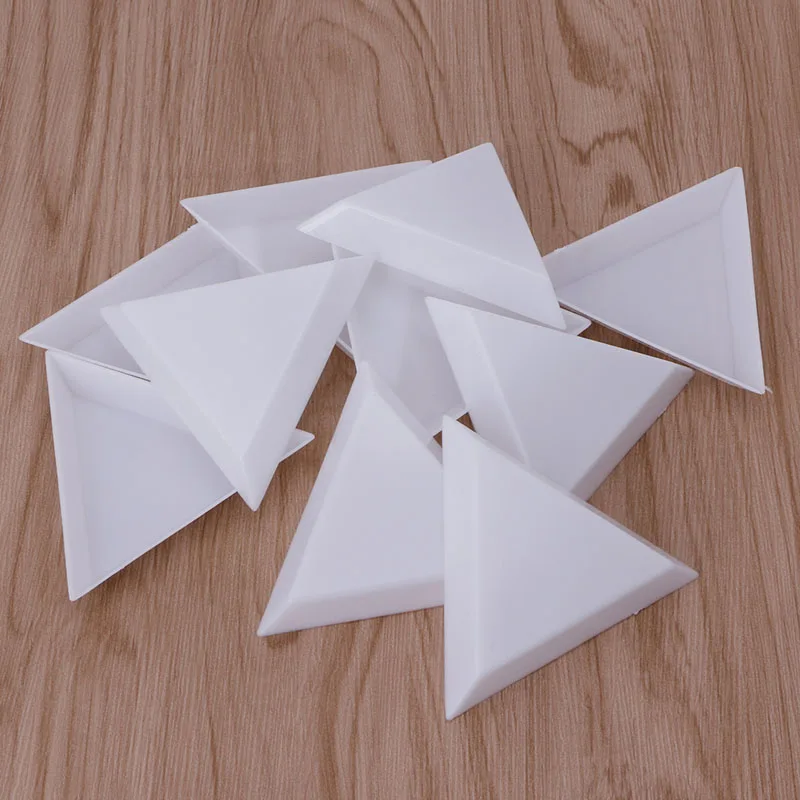 

10Pcs/lot Triangle Plastic Rhinestones Beads Crystal Nail Art Sorting Trays Accessory White new