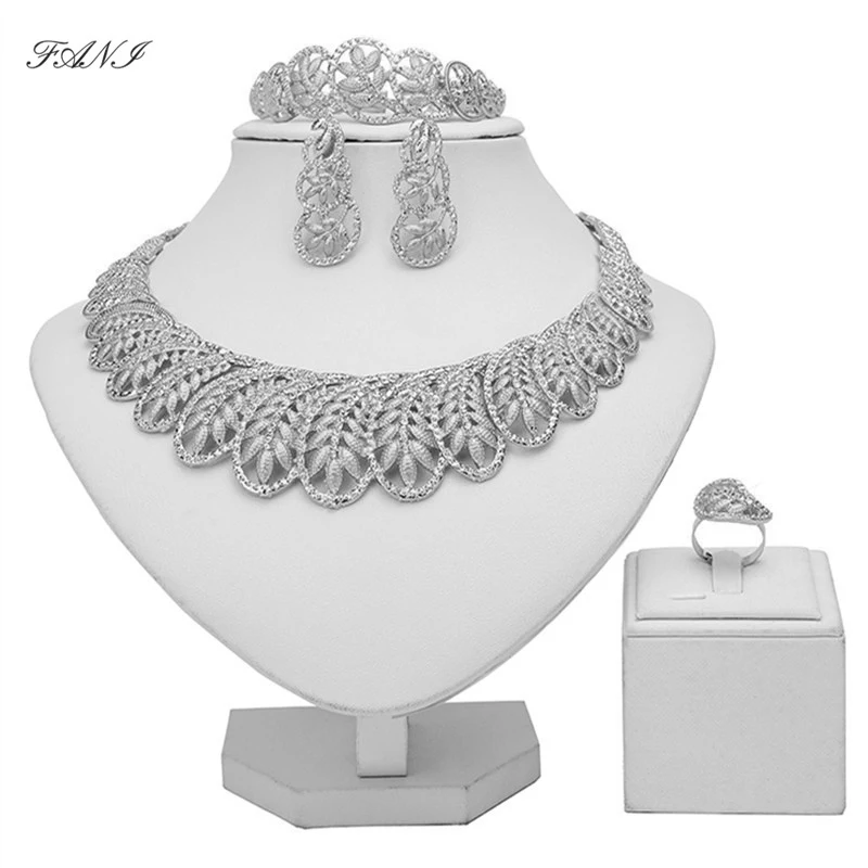 Fani нигерийские Женщины костюм Bijoux Ювелирный Набор оптом Мода Дубай ожерелье с серебряным покрытием/серьги/браслет/кольцо ювелирный набор