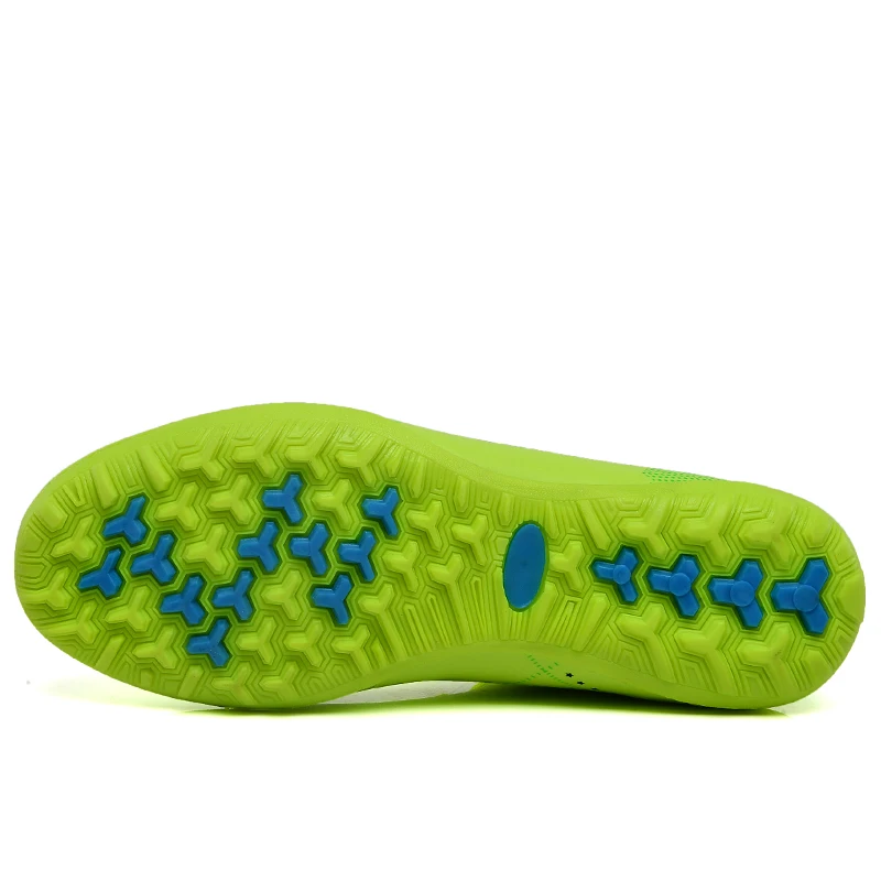 New Men Professional Soccer Cleats Shoes Outdoor TF Man Boys Football Shoes Kids Futbol Football Boots Sneakers