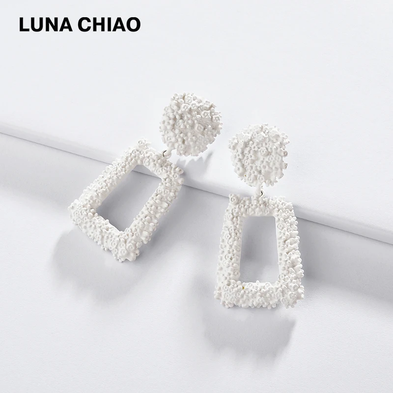 

LUNA CHIAO 2019 Spring Summer New Trendy Rubber Coating Metal Statement Earring Big Hyperbole Colored Women Earrings Jewelry