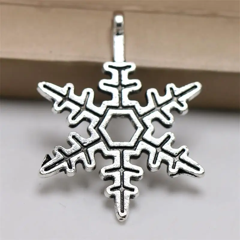 30 pcs ancient silver The Snowflake alloy Jewelry finding charm pendant