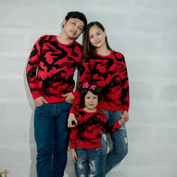 

Family Sweater Red Camouflage Pullovers Mother Father Kids Autumn Winter Clothes Family Matching Outfits Soft Comfortable