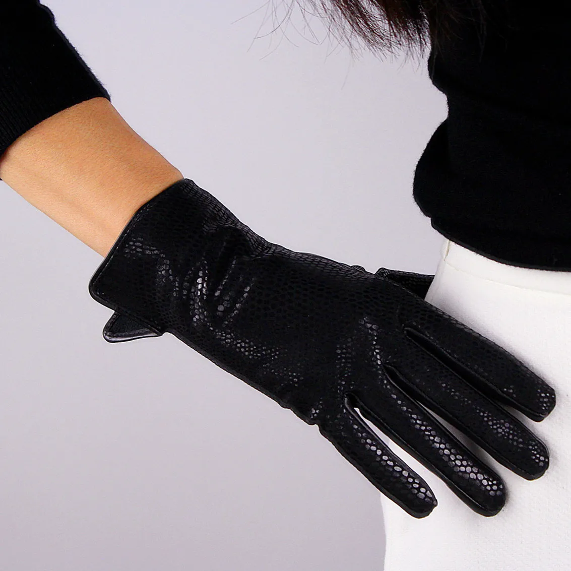 2017 Fashion Gloves Genuine Pure Sheepskin Leather Black Serpentine