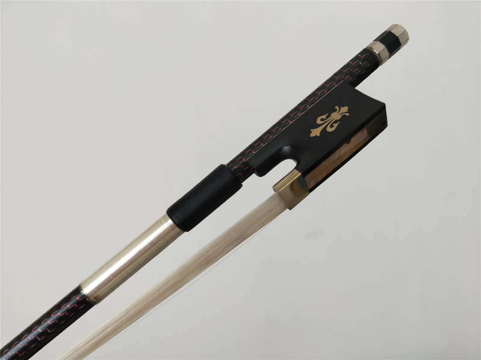 1 PC Carbon Fiber Violin Bow 4/4 Ebony Frog In Different Colors White Bow Hair