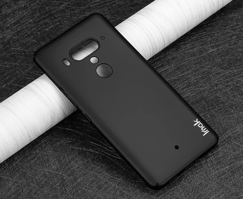 8 HTC U12+