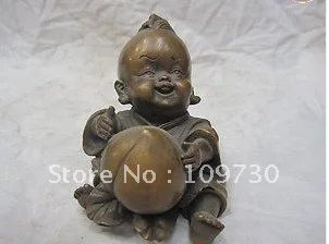 

China Folk Pure Bronze Child Boy Hold Peach Statue Figurine ee0008 fast ship