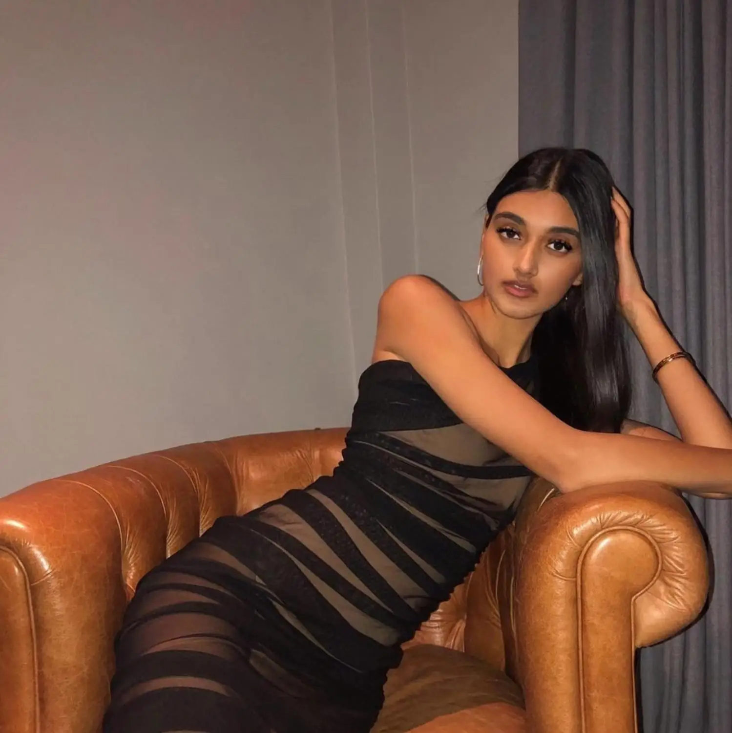 

KLEEZY Summer One Shoulder Club Dresses Bodycon Bandage Dress Women Vestidos Sexy Celebrity Evening Party Maxi Dress HL5020