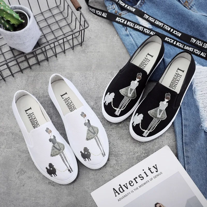 

Spring and Autumn new flat bottom female canvas shoes shallow low help a foot pedal soft bottom anti-skid baskets Femme