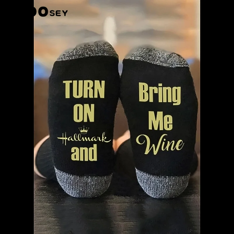 

1Pair/pack Female Man's socks hot style Casual Letter cotton Unisex socks funny pop Medium Size Movies Watching adult socks