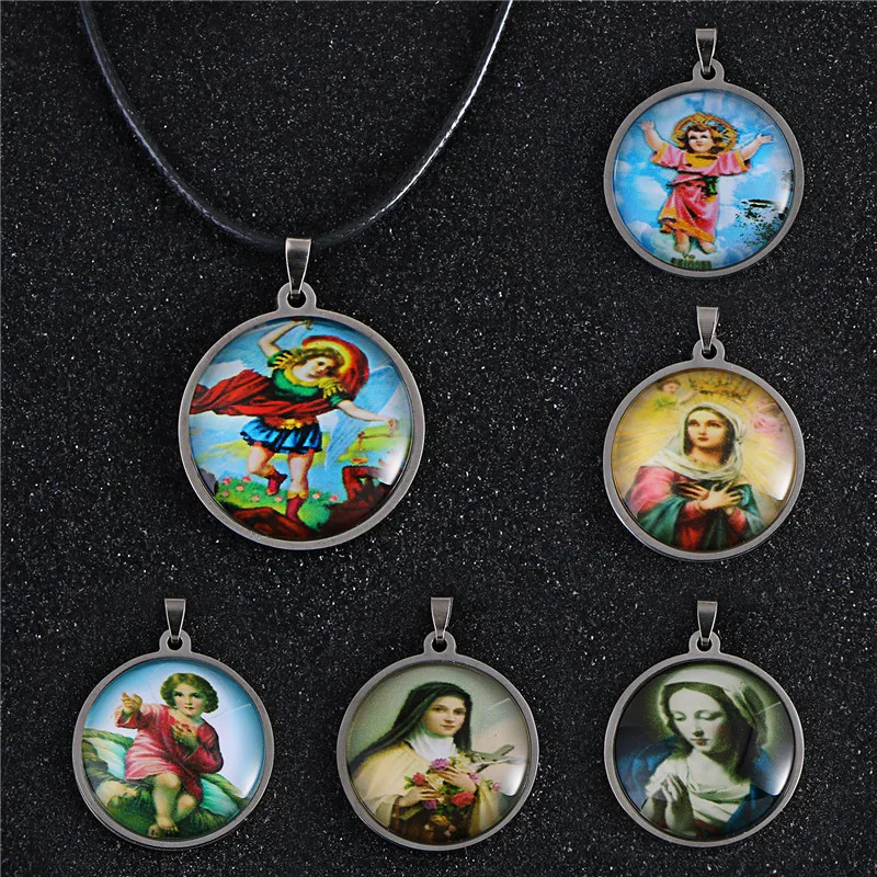 

KOMi New Design Religious Time Gem Round Pendant Necklace Glass DIY Jewelry Madonna Jesus Stainless Steel Necklace R-144