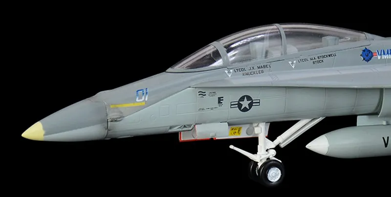 Предварительно построенный 1: 72 Масштаб F/A-18D Hornet VMFA(AW)-225 многоцелевой боевой реактивный хобби коллекционный самолет готовая пластиковая модель