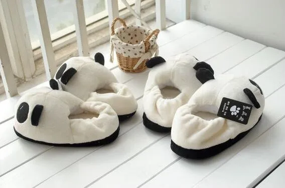 Тапочки в виде панд домашние тапочки из хлопчатобумажного плюша с закрытыми пятками зимние хлопчатобумажные тапочки в подарок для пары симпатичные тапочки нескользящая обувь размеры 36–43