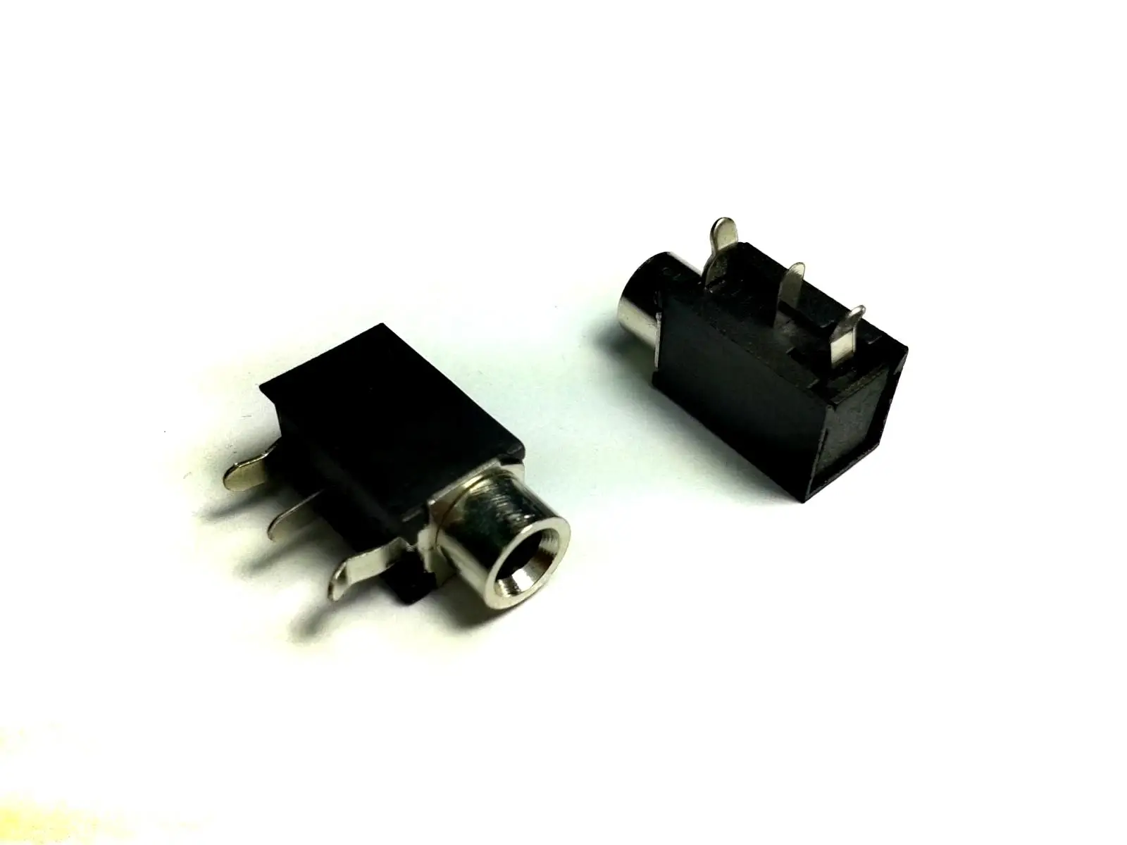 200PCS 1 8Inch 3 5mm Mono Socket Headphones PCB Panel Mount Chassis 3pin ADAPTER