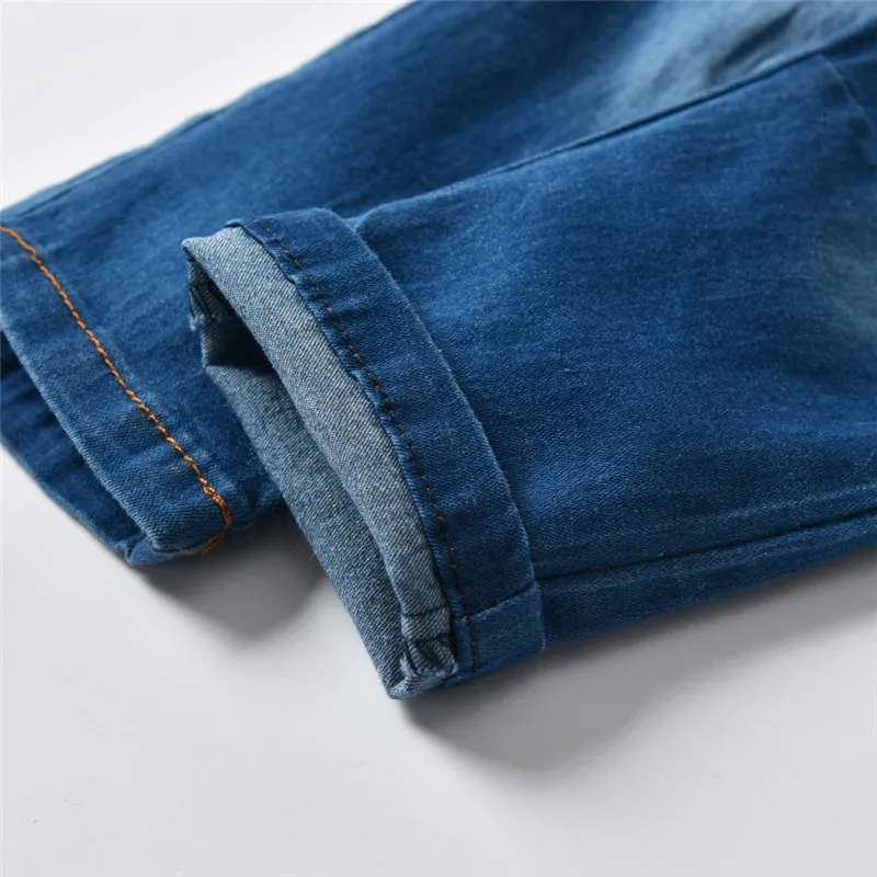 7522967661_734507593