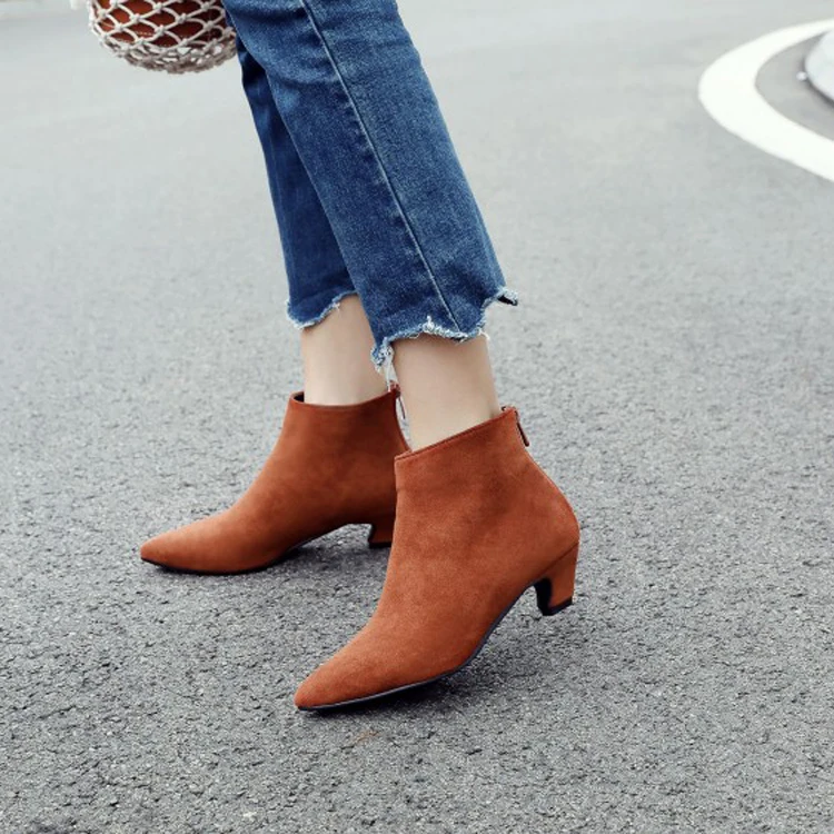 

Big Size 11 12 13 14 15 Short Chelsea boots with zipper back for pointed heterotypic heel and medium heel cat heel