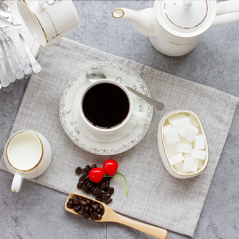 Europen نمط السيراميك مجموعات coffeeware 6 قطعة/المجموعة مجموعات كأس الصحن ملعقة هدية مربع الخزف أكواب القهوة مجموعات مع حامل الكأس