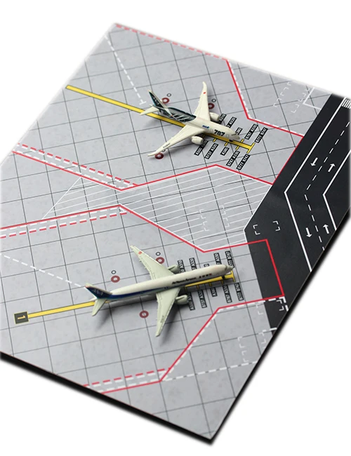 1:1000 самолет airfield на платформе фон модели две машины песок украшение стола