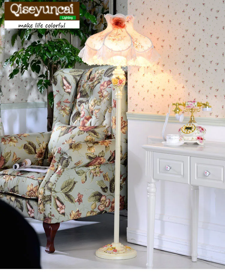 

Qiseyuncai 2018 new New European style floor lamp Living room study bedroom walkway Pink romantic cute floor lamp