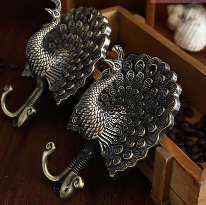 

High quality eco-friendly plated process unique peacock design Znic alloy curtain hooks tiebacks holdbacks can mixed order