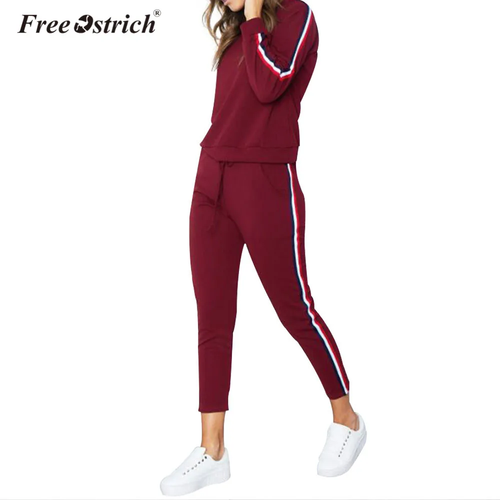 Женский спортивный костюм Free Ostrich комплект из двух предметов топ и штаны с