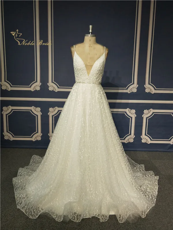 

A Line Shiny Beach Wedding Dress 2019 Robe de mariee With Beading Sash Open Back Sexy Wedding Gowns Bridal Dresses
