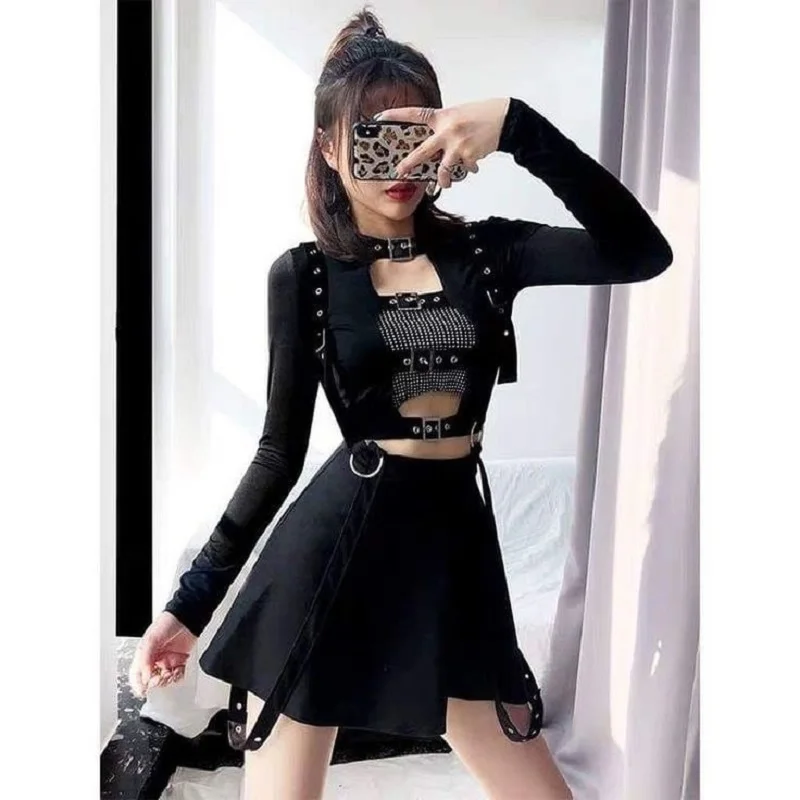 Plus Size Gothic Sexy T-Shirt Women Strap Buckle Front Round Neck Slim Top Long Sleeve T Shirt Tumblr Tops Tee Punk Streetwear