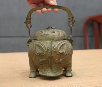 

China Royal Bronze wild boar pig Hand-held Vase Bottle Tank Crock kettle Pot