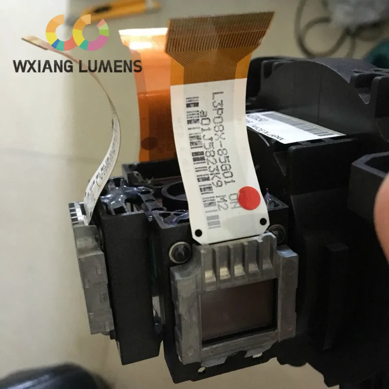 Детали проектора LCD Призма в сборе Оптовая продажа блок оптический L3P08X 85G01