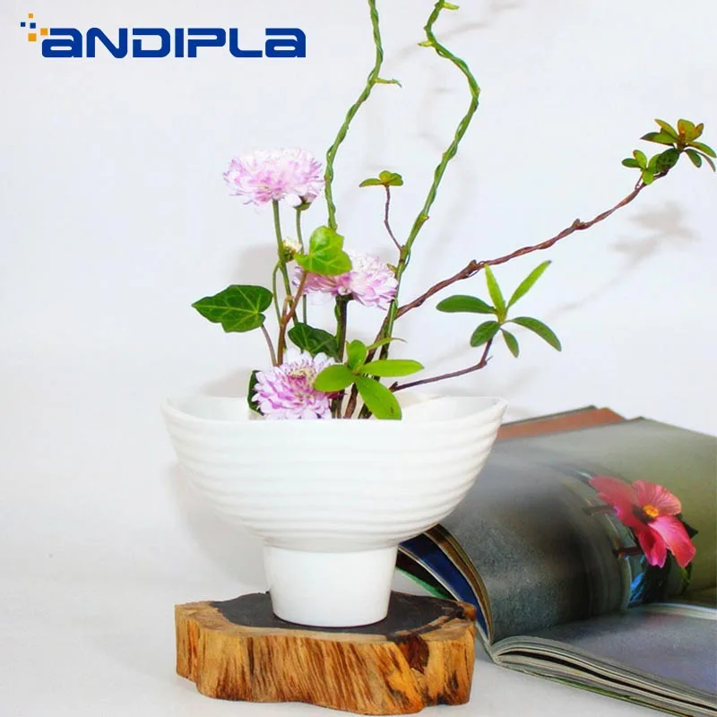 

Simple White Tabletop Vase High Foot Flower Pot Japanese Style Ikebana Basin Ceramic Containers Fruit Salad Bowl Home Decoration