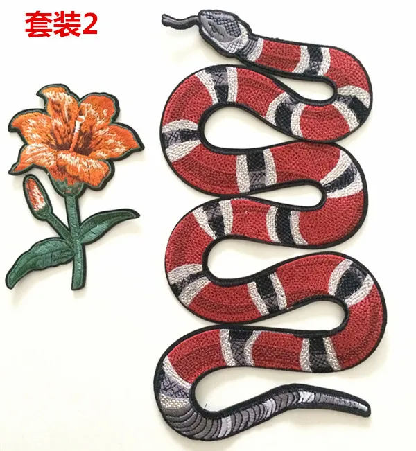 

Embroidery Red Snake and Flower Cloth Patch Upscale Clothing DIY Accessories Clothing Shirt T-Shirt Leather Decoration A194