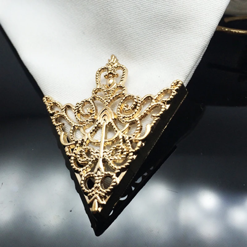 Pair Fashion Vintage Hollow Triangle Blouse Shirt Collar Pin Brooch Gold