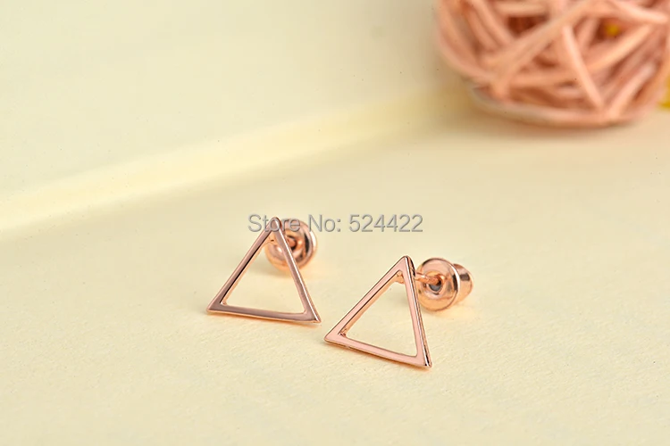 

Shuangshuo Hollow Triangle Pattern Stud Earring for Women Tiny Triangle Vintage Stud Earrings 2017 brincos para as mulheres