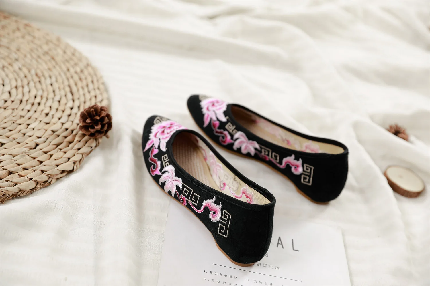 Baotou обувь женская. ткань с туфлями. тканевые туфли женские. балетки мэри джейн. тканевые ботинки женские.