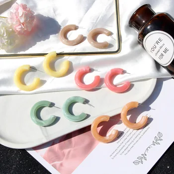 

Fashion Korean Creative Lady Personality Acrylic Earrings Long 6 Color C Shape Cute Trendy 2019 Women