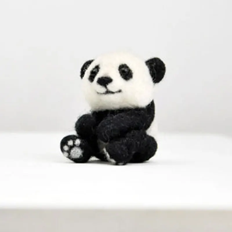 

Non Finished Panda Felting Poked Free Shipping Handcraft Wool Felt Poked Set DIY Felt for Needle Panda Material Set Felt Poke