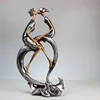 Sculpture de Couple d'amour, décoration de maison européenne, artisanat en résine, décoration créative pour salon, salle de réunion, bureau, chambre à coucher ► Photo 2/6