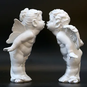 

European Style Resin Angel Decoration Creative Lovers Kissing Angel Craftwork Cupid Sculpture Wedding Gift Home Ornaments X2118