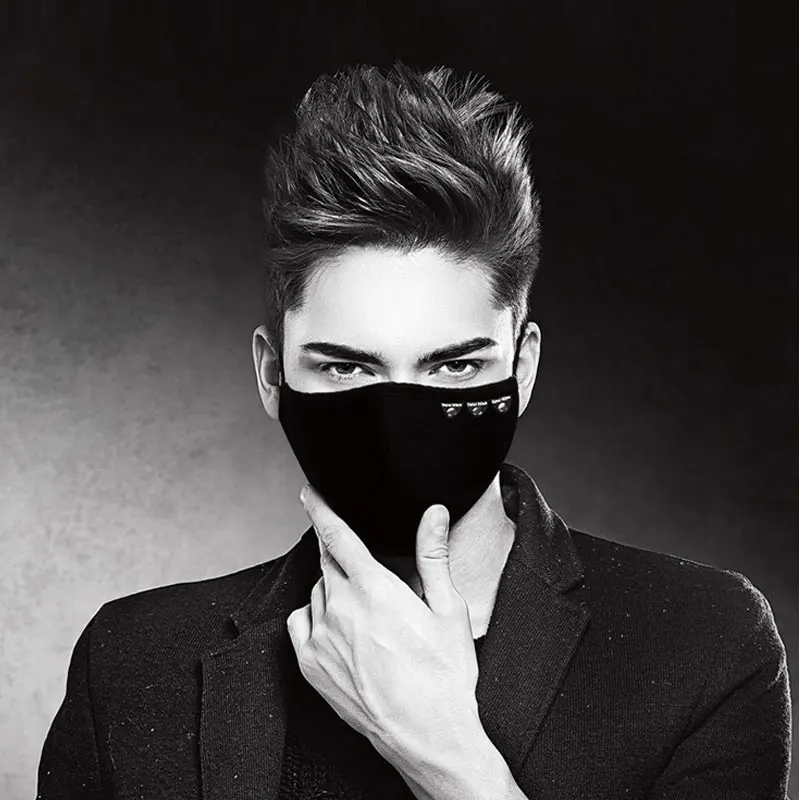 

1Pcs Cotton PM2.5 Black mouth Mask anti dust mask Activated carbon filter Windproof Mouth-muffle bacteria proof Flu Face masks