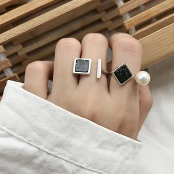 

Korean version of Korean S925 Sterling Silver block, pine stone ring antique, old personality opening silver ring ring.