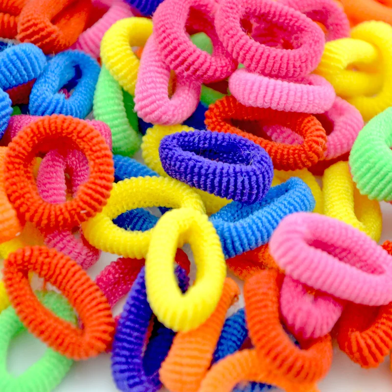 Набор резиночек для плетения. Маленькие резинки. Цветные резиночки. Маленькие силиконовые резинки. Разноцветные эластичные резинки.