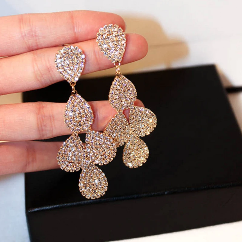 grosse boucles d'oreilles pendantes grosse boucles d'oreilles pendantes