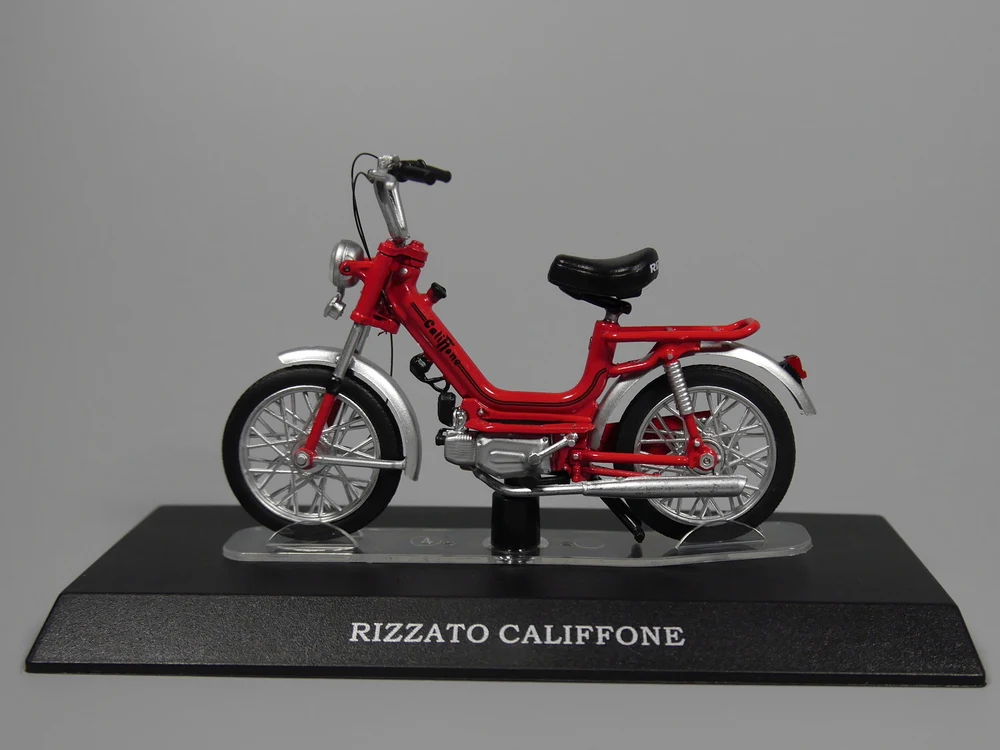 

Auto Inn - 1:18 Scale motorcycle RIZZATO CALIFFONE Diecast model