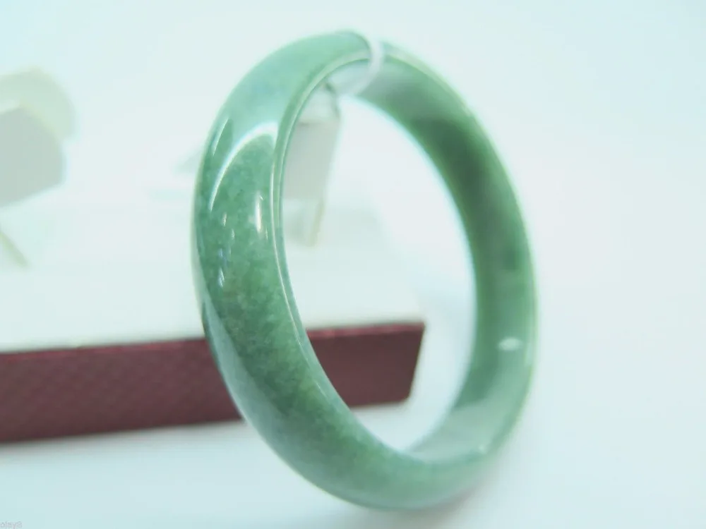 

2410 CERTIFICATE A Grade Natural Chinese Green Jade / Jadeite Bangle