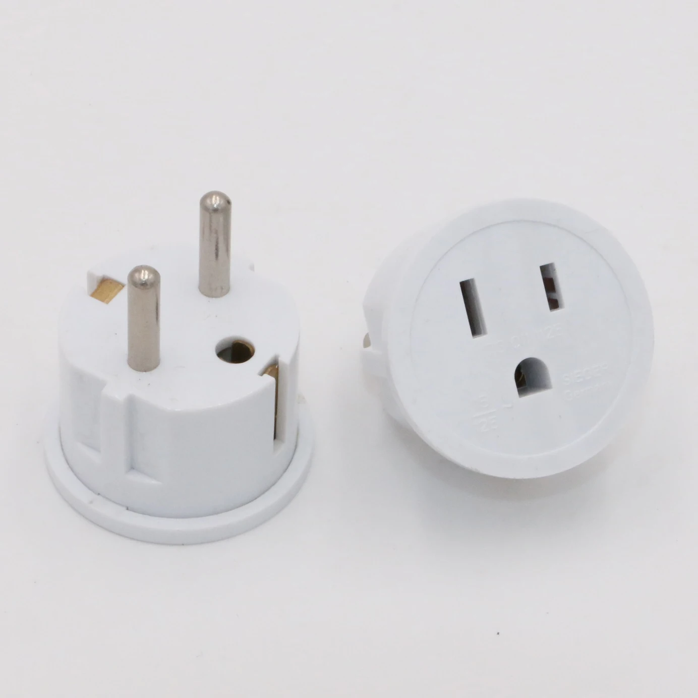

Grounded Shucko Plug Adapter for USA/Asia to Europe/Germany