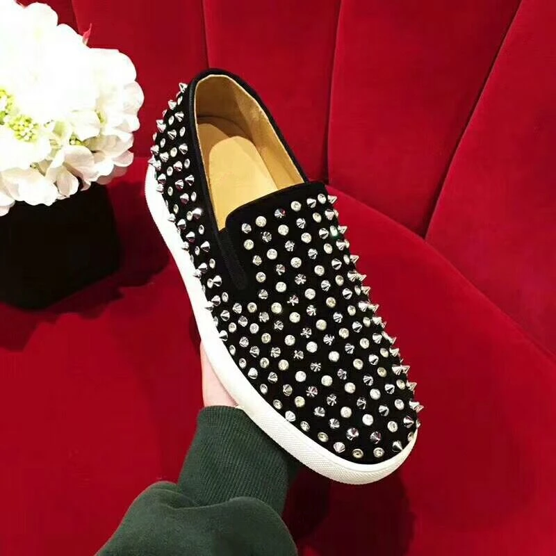 

Hanbaidi Studs Red Bottom Loafers Men Flats With Spikes Zapatos Hombre Rivet Red Suede Slipper Shoes Mens Wedding Dress Shoes