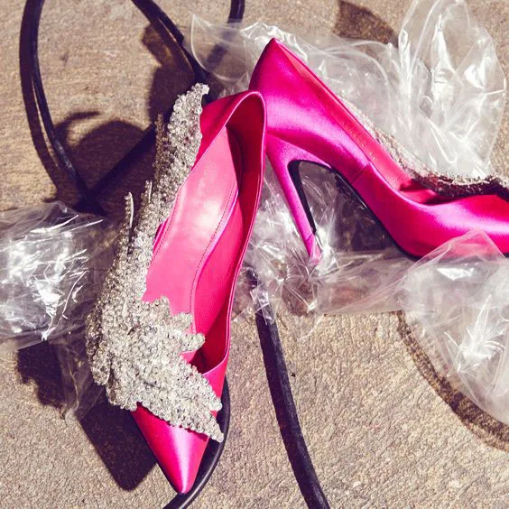 Блестящие свадебные туфли на каблуке со стразами и украшением в виде листа; женские атласные туфли-лодочки на каблуке с блестками; цвет черный, розовый; Свадебная обувь