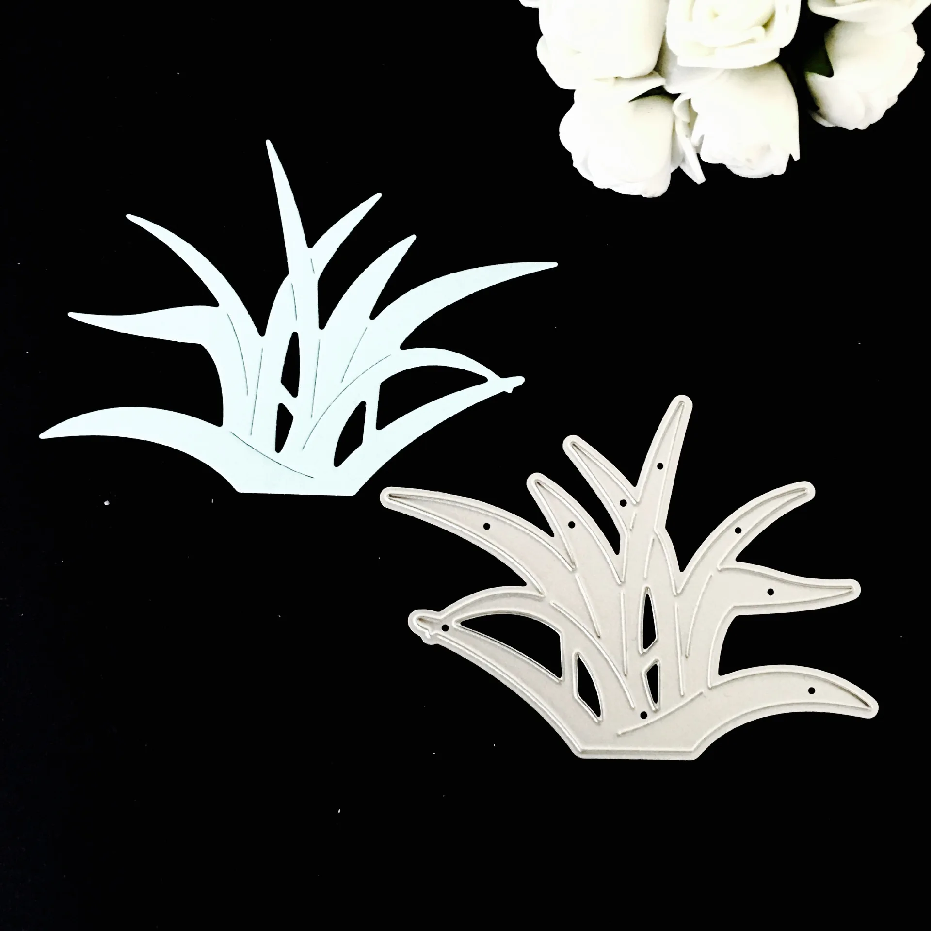 YINISE PUNCHES PINE Tree Metal Cutting Dies For Scrapbooking Stencils DIY Album Cards Decoration Embossing Folder Die Cuts Tools