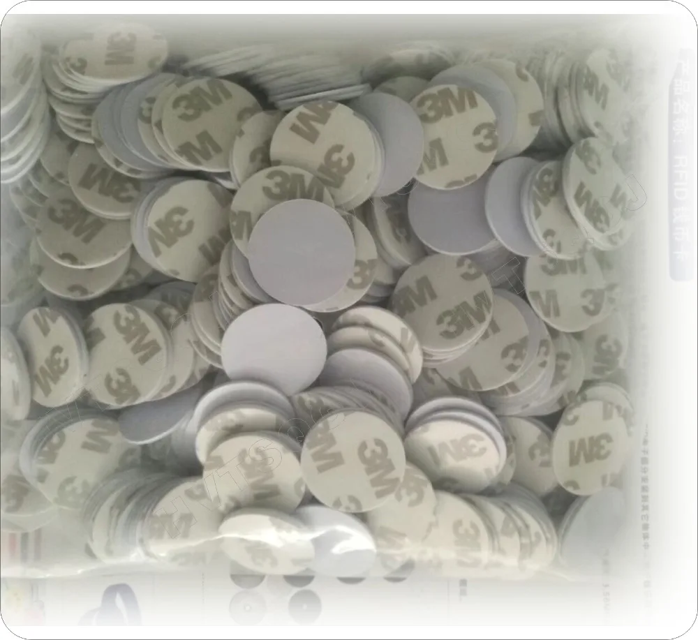 100 шт. ISO14443A NFC круглая бирка RFID смарт-тег 215 чип ПВХ сумка для монет, карт для всех устройств с поддержкой NFC с помощью клейкой ленты 3м пленка
